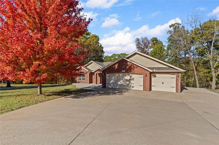 Property Photo: 15 Valiant Circle AR 72715