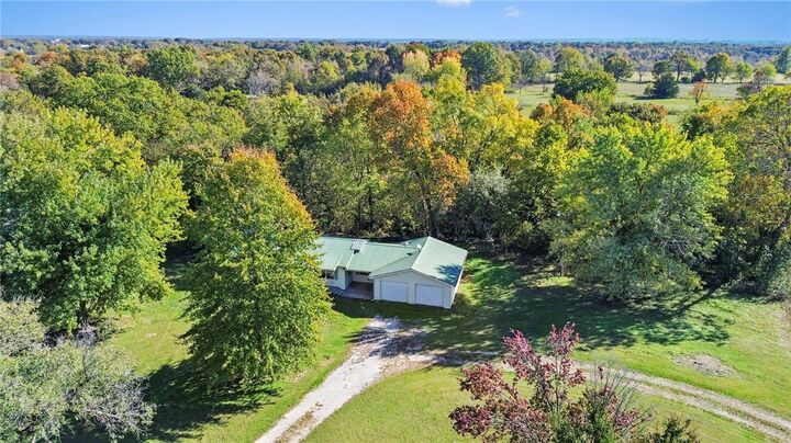 Property Photo: 20605 Russell Corner Road AR 72736