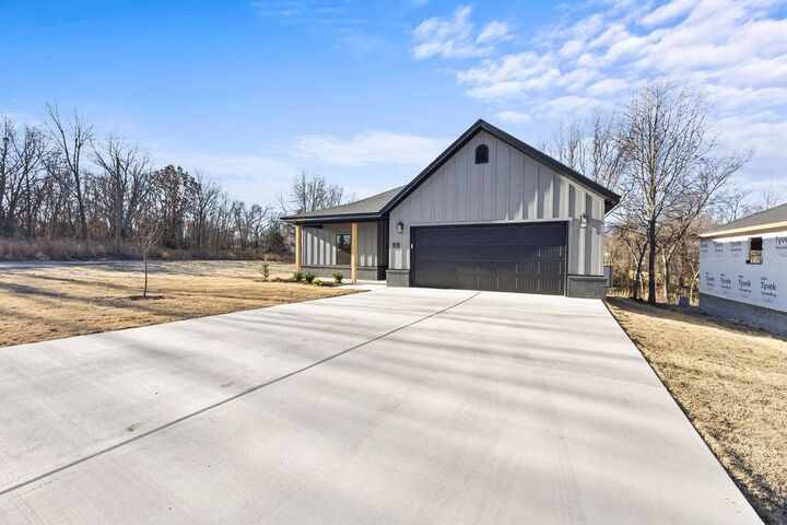Property Photo:  9 Lathrop Drive  AR 72715 