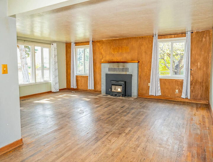 Property Photo:  4419 Bristol Avenue  OR 97603 