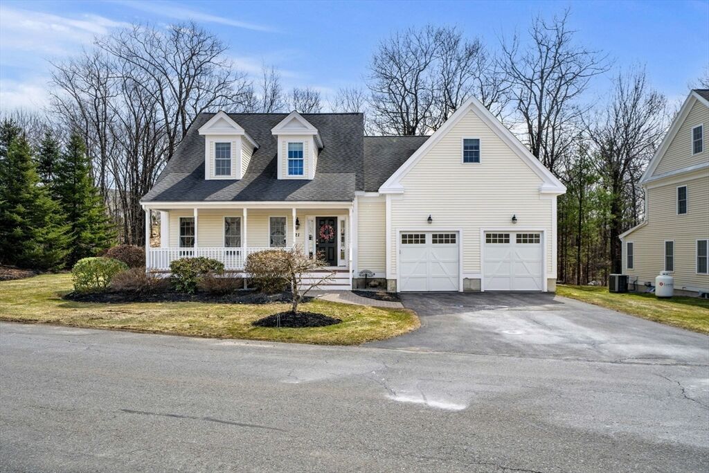 Property Photo:  21 Magnolia Ln 21  MA 01450 