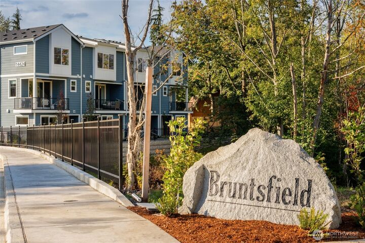 14424  Madison Way C5  Lynnwood WA 98087 photo