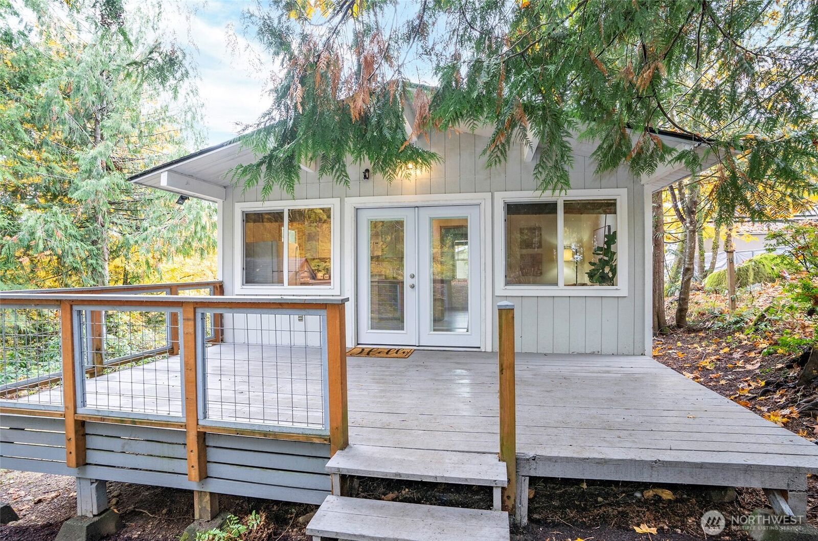 Property Photo:  70 E Larchmont Place  WA 98584 