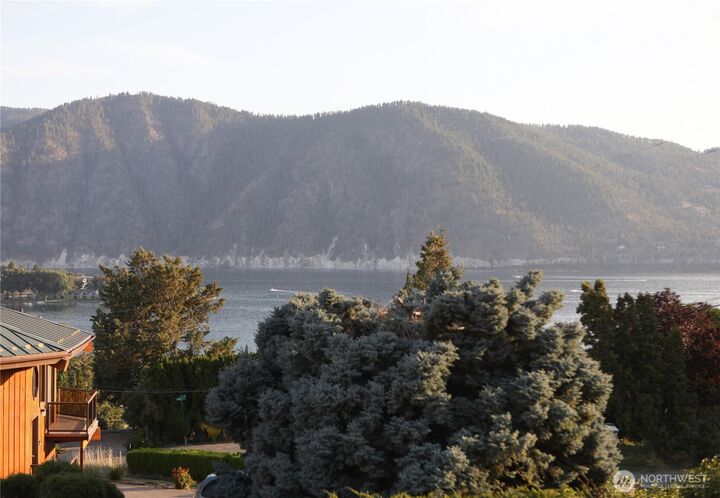 Property Photo: 410 Totem Pole Road WA 98831