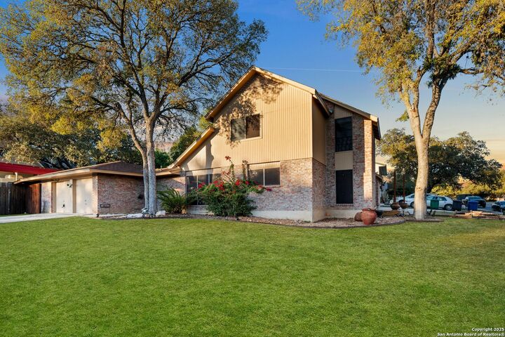 Property Photo:  16303 Quail Path  TX 78232 