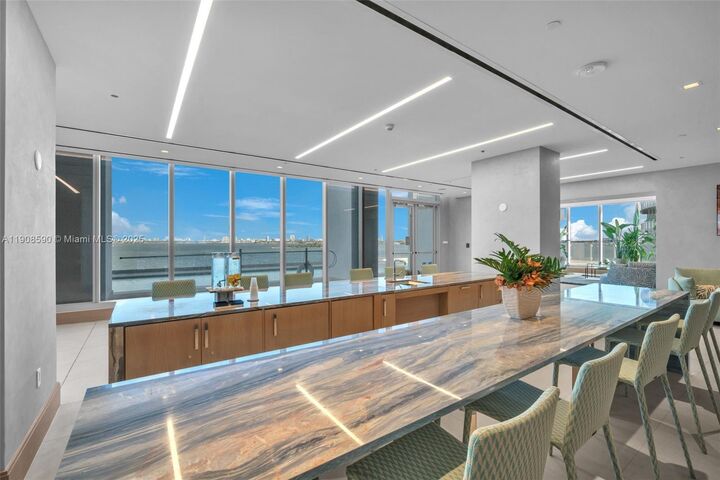 Property Photo: 700 NE 26th Ter 2603 FL 33137