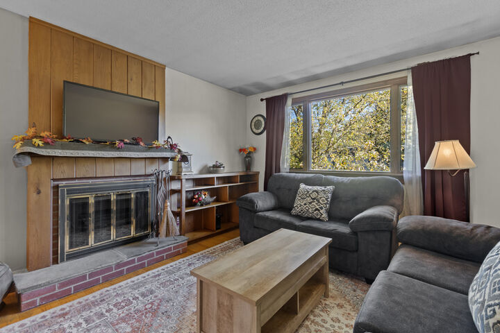 Property Photo:  255 Capstan Avenue  CT 06355 