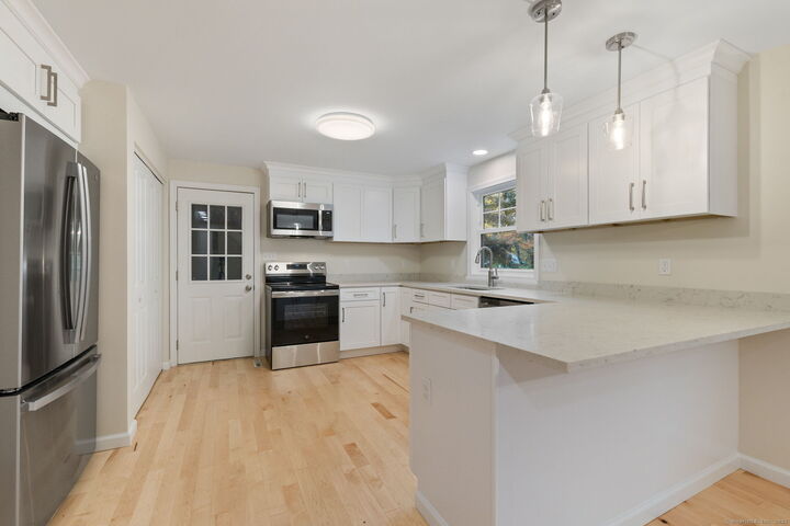 Property Photo:  14 Nod Brook Drive  CT 06070 