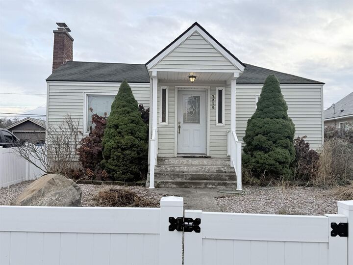 3908 E Pacific Ave  Spokane WA 99202 photo