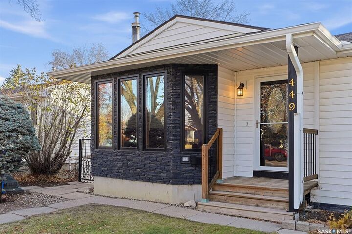Property Photo:  449 Simon Fraser Crescent  SK S7H 3T6 