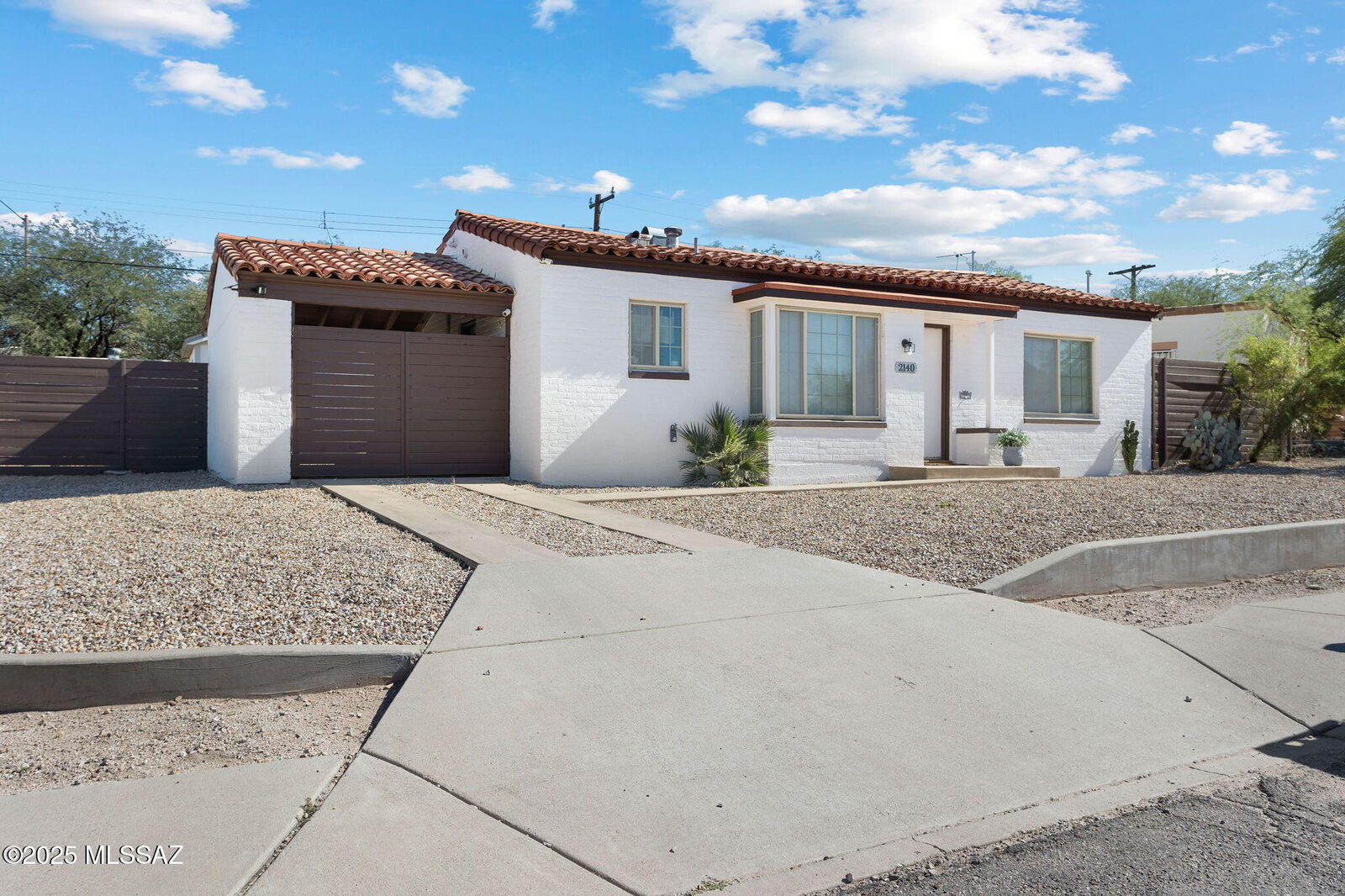 Property Photo: 2140 N Calle Chico AZ 85705