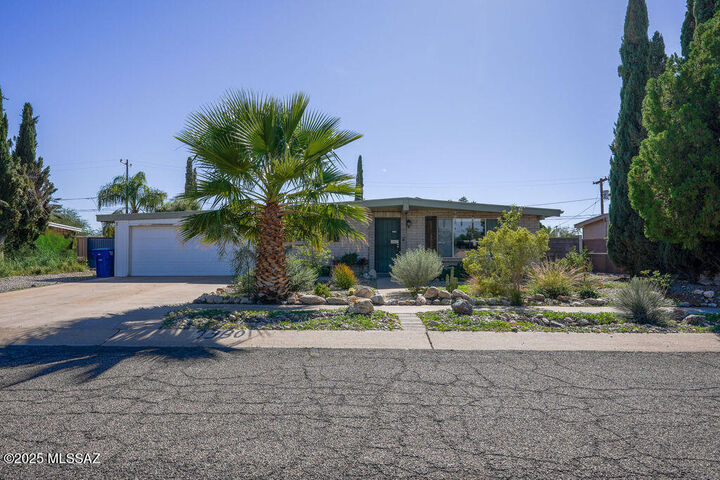 Property Photo: 7330 E 32nd Street AZ 85710