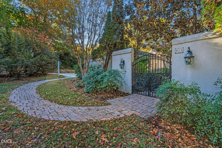 Property Photo: 915 Woodham NC 27312