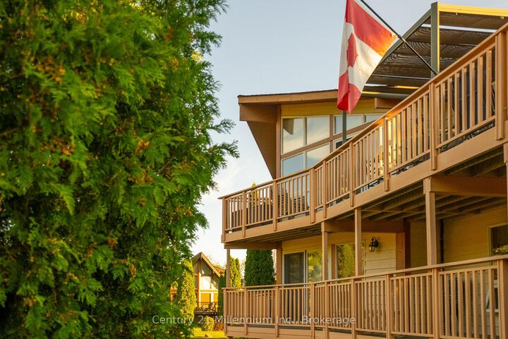 Photo de la propriété: 130 Pioneer Lane ON L9Y 0M7