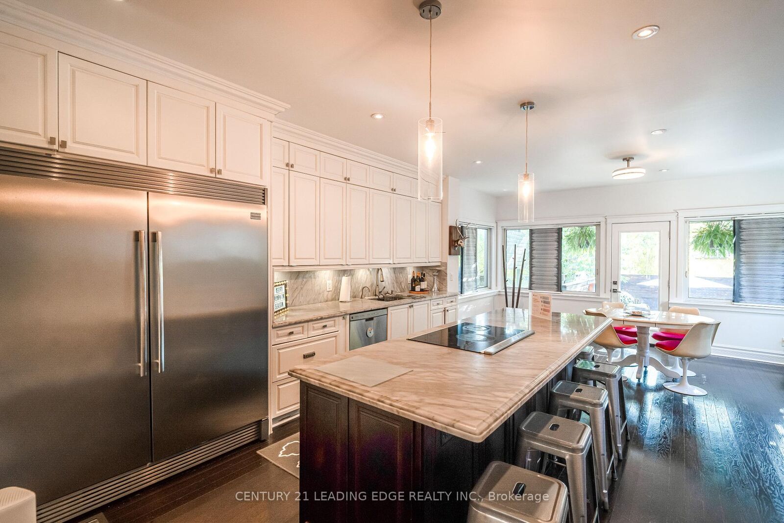 Photo de la propriété: 137 Parkview Avenue ON M2N 3Y6