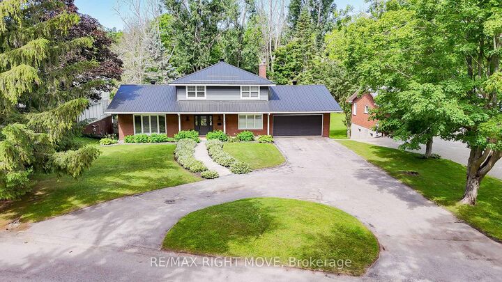 407 Bay Street — photo 1