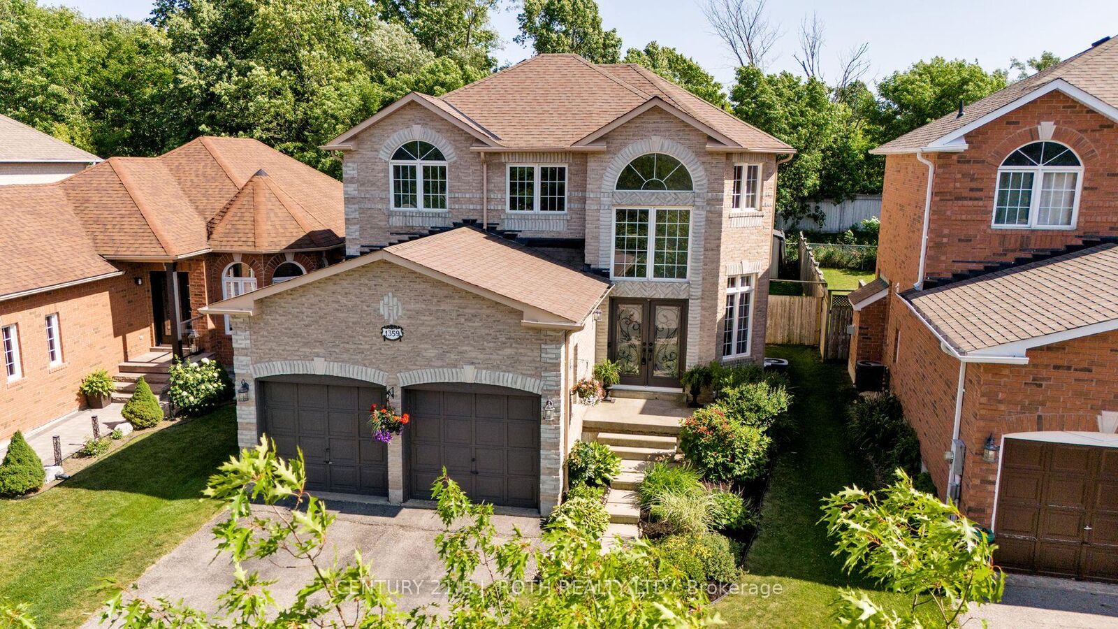 Property Photo:  1359 Forest Street  ON L9S 1Z9 