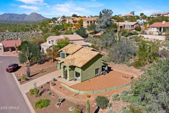 Property Photo: 16625 N Agate Knoll Place AZ 85268