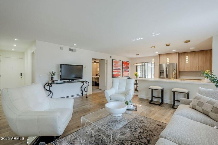 Property Photo: 5201 N 24th Street 107 AZ 85016