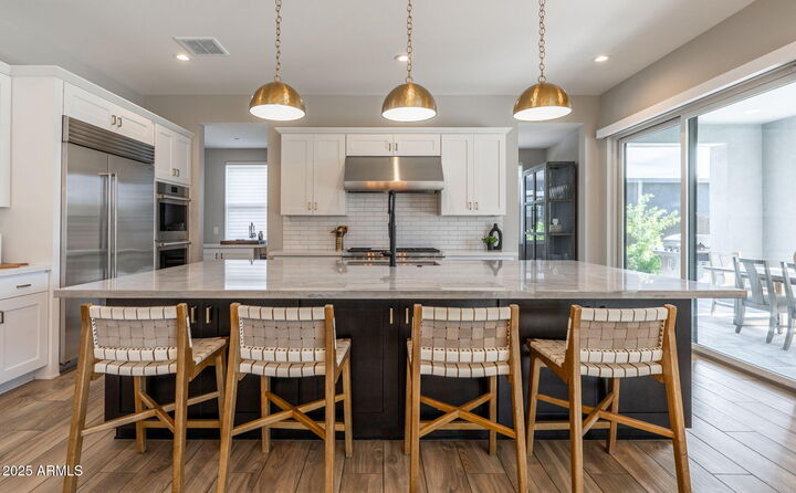 Property Photo: 3925 E Sagebrush Street AZ 85296