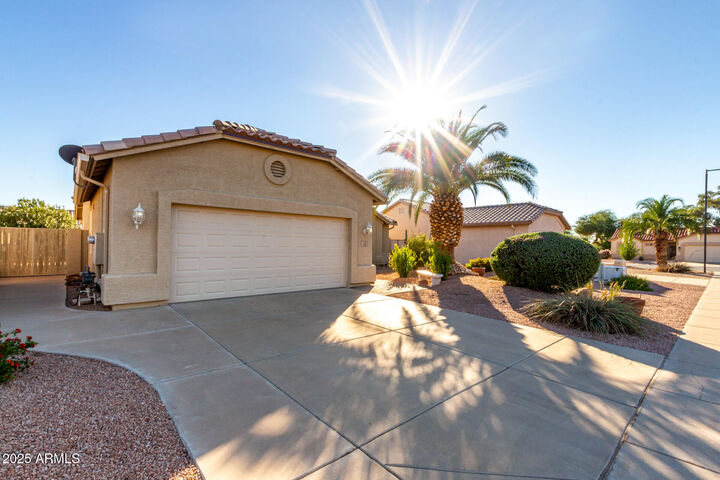 Property Photo:  1423 E Peach Tree Drive  AZ 85249 