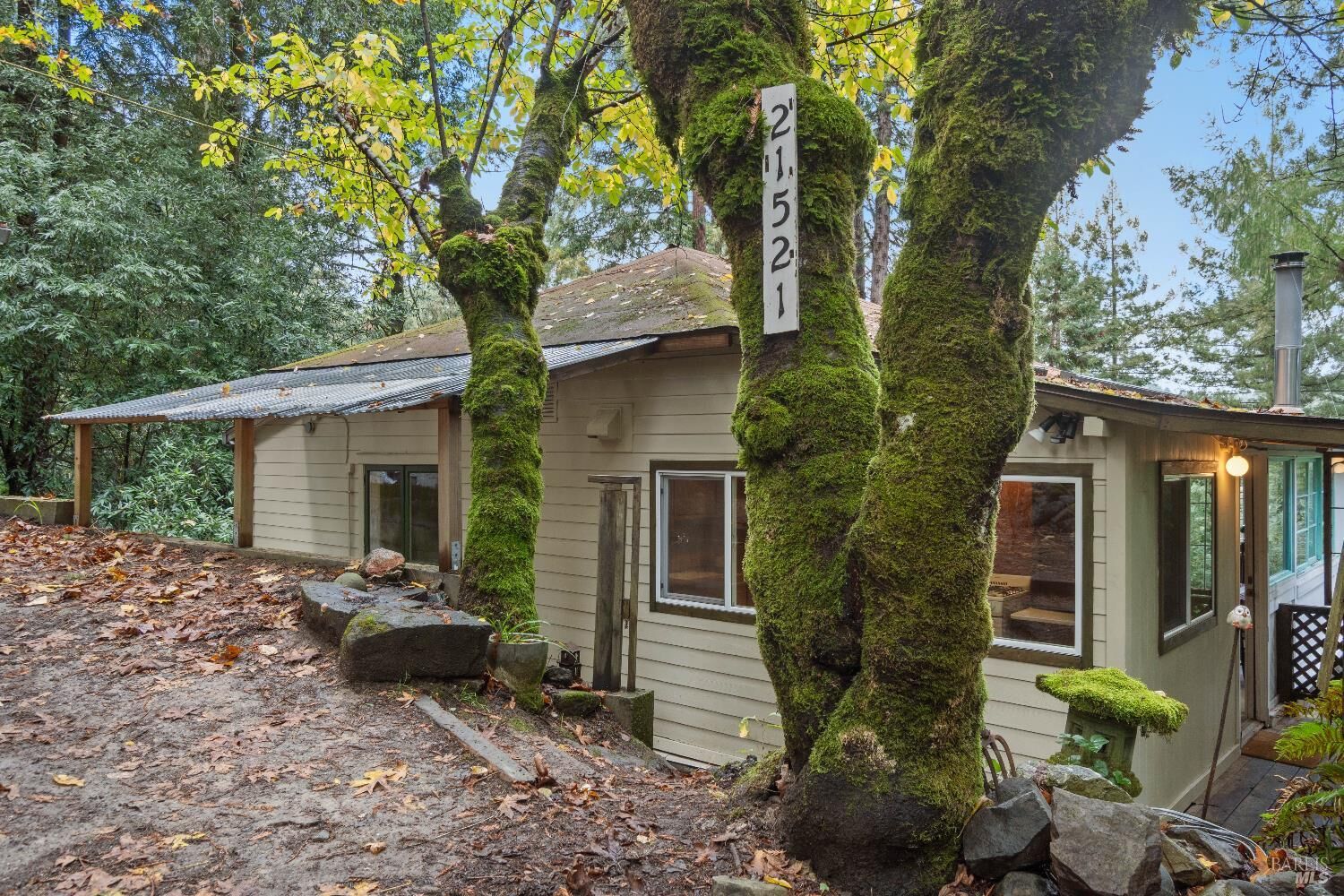 Property Photo:  21521 Rio Vista Terrace  CA 95462 