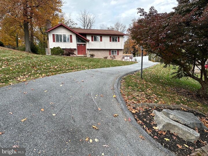 Property Photo: 2776 Stevens Summit Drive PA 17512