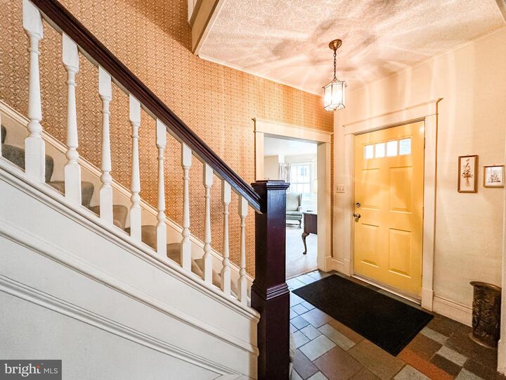 Property Photo: 82 E Main Street MD 21539