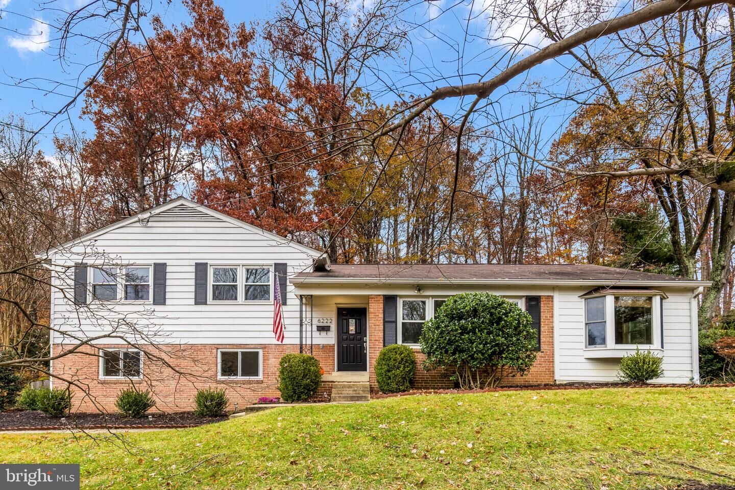 Property Photo:  6222 Beachway Drive  VA 22041 