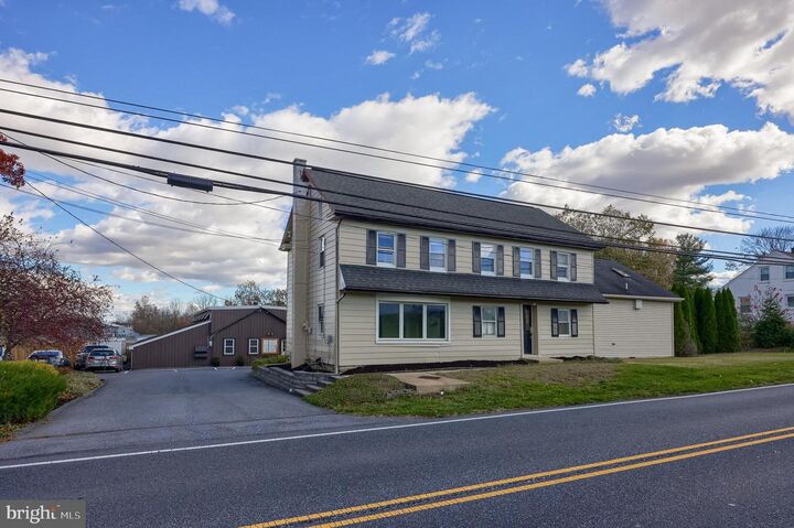 Property Photo:  837 Centerville Road  PA 17601 