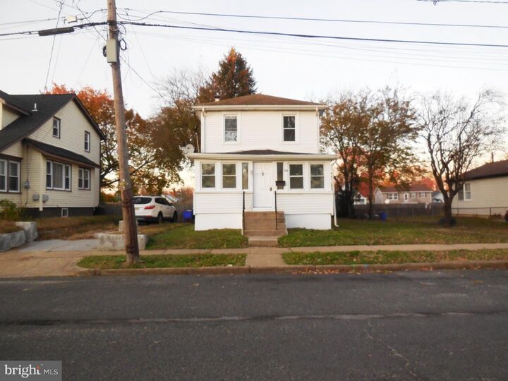 Property Photo:  38 Bellevue Avenue  NJ 08096 