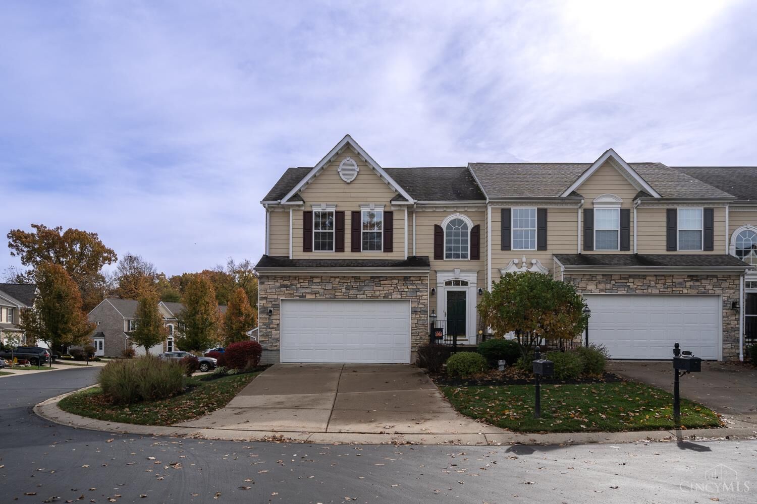 Property Photo:  172 Fox Hills Lane  OH 45052 