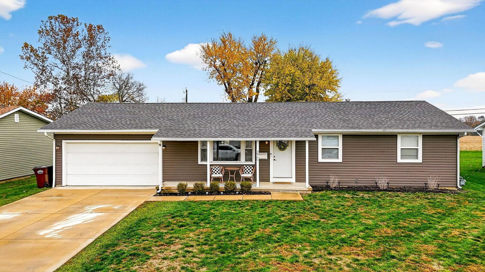 Property Photo:  270 Edwards Road  OH 43113 