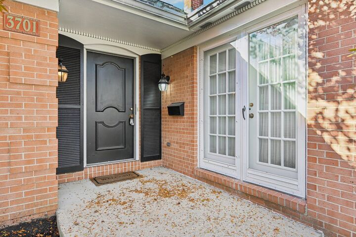 Property Photo: 3701 Reed Road OH 43220