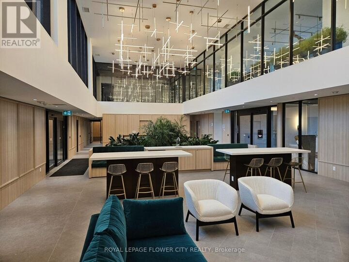 Property Photo: 3071 Trafalgar Road 1008 ON L6H 8C6