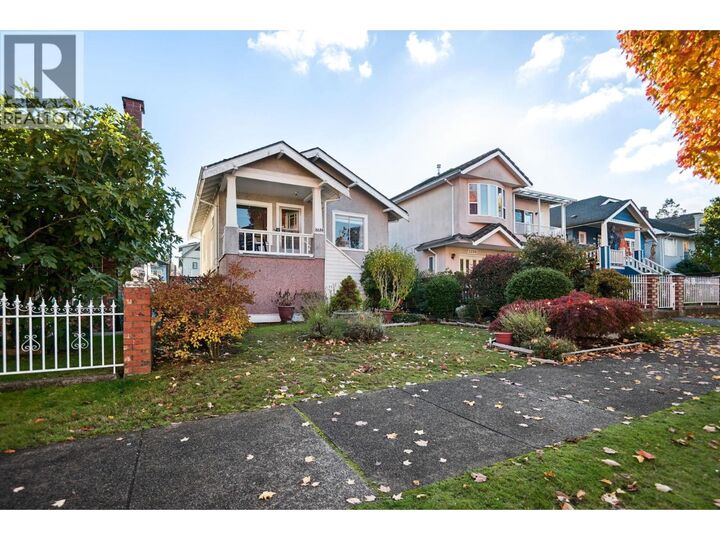 Property Photo:  2258 Kitchener Street  BC V5L 2X2 