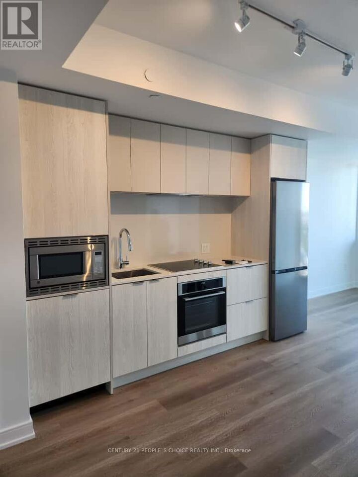 Property Photo:  3009 Novar Road 1606  ON L5B 0P9 