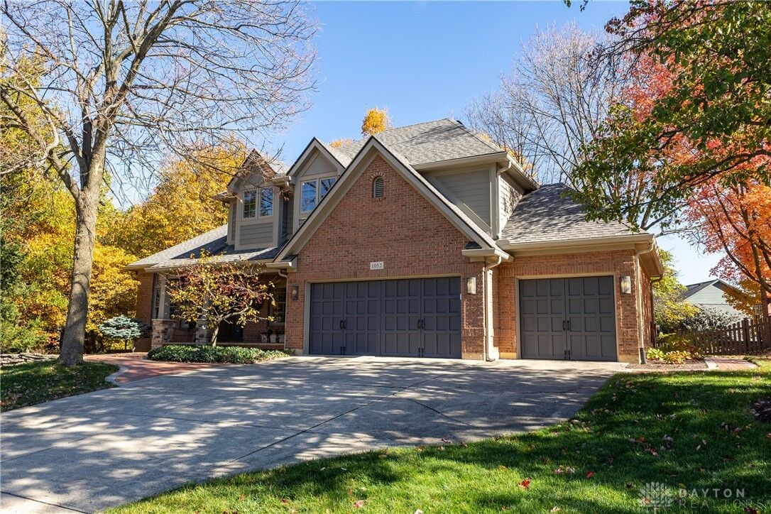 Property Photo:  1052 Forest Crest Place  OH 45377 