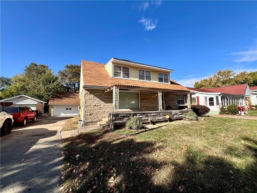 Property Photo:  977 Oakland Avenue  IL 62522 