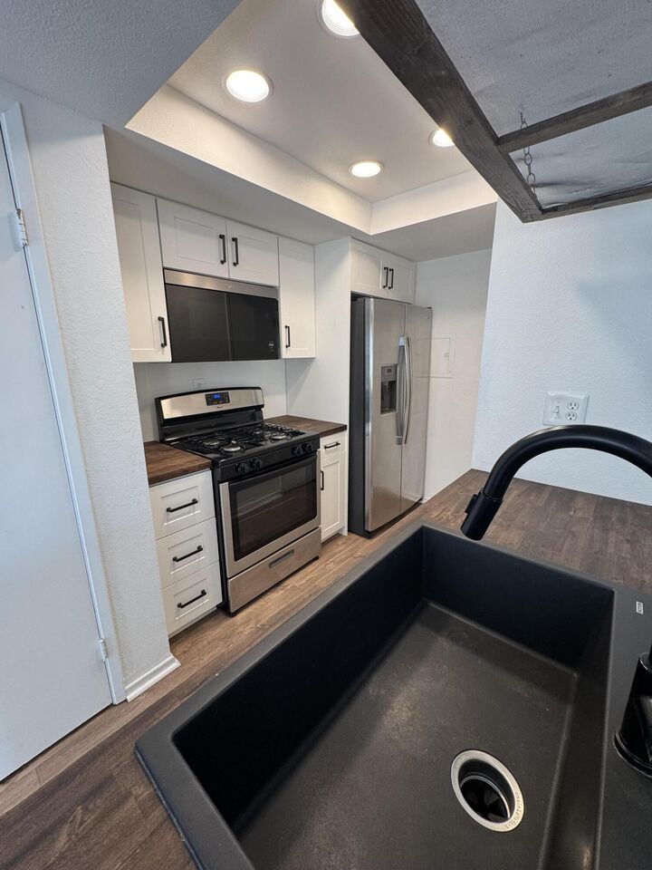 Property Photo:  72532 Edgehill Drive 2  CA 92260 