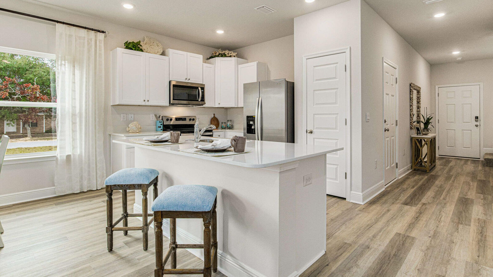 Property Photo: 8459 Midtown Court FL 32566