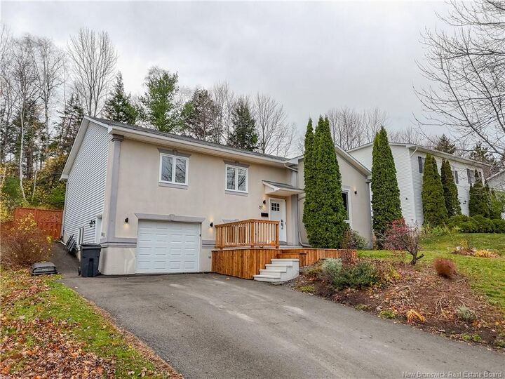 27 Stoneybrook Crescent  Fredericton NB E3B 6Y2 photo