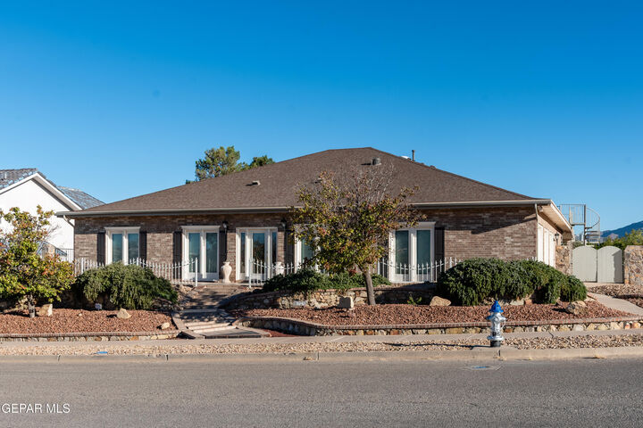 6701 Pearl Ridge Drive  El Paso TX 79912 photo