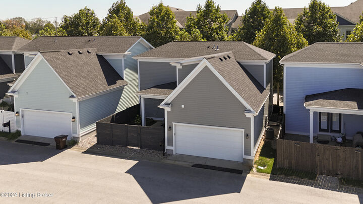 Property Photo:  9511 Civic Way  KY 40059 