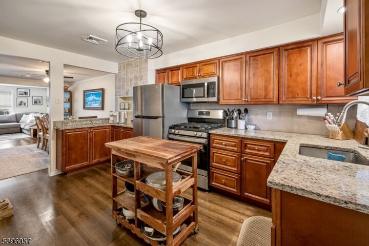 Property Photo:  281 Bloomfield Ave Rear Ent  NJ 07006 