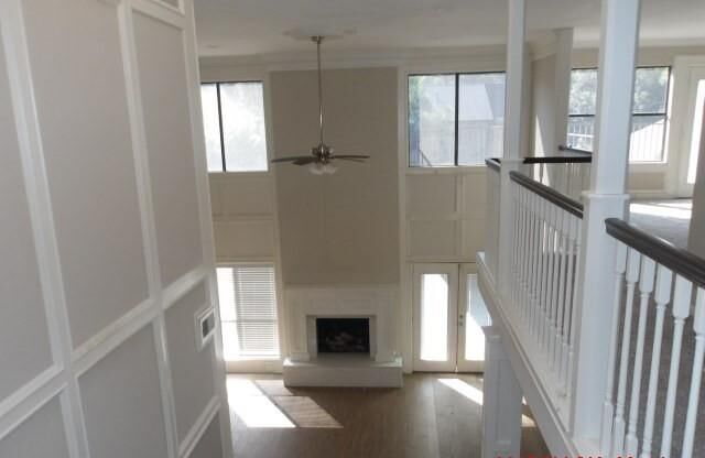 Property Photo:  6111 Hampton Way Court  TX 77389 