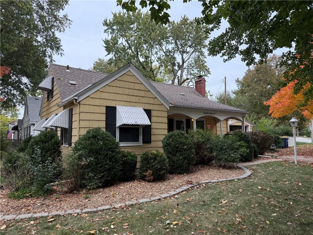 Property Photo:  4126 Elledge Drive  KS 66205 