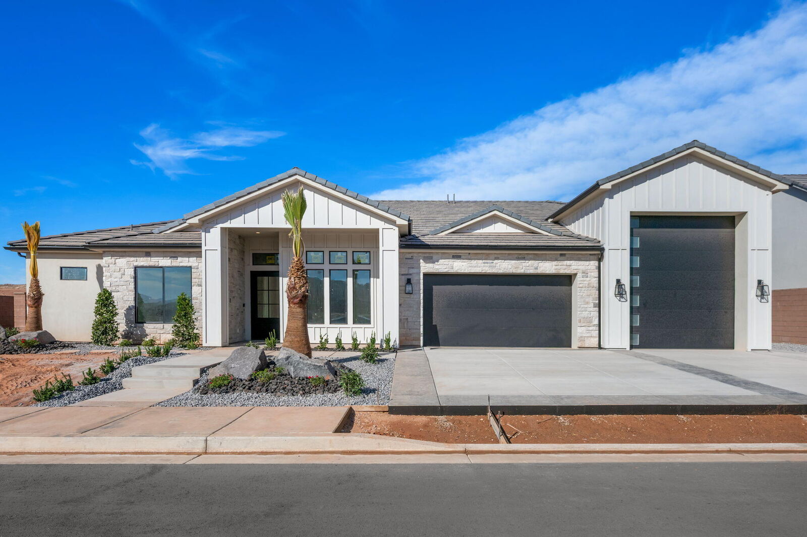 Property Photo: 4988 S Lakefront Place UT 84780