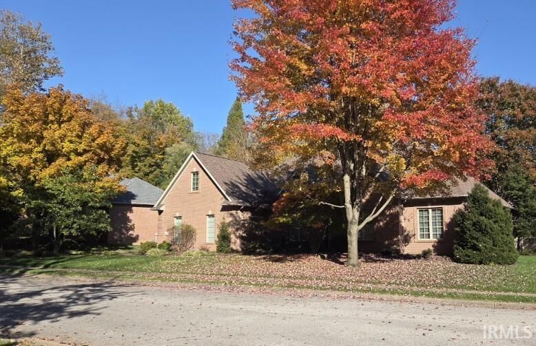 Property Photo:  1060 Jefferson Court  IN 47630 