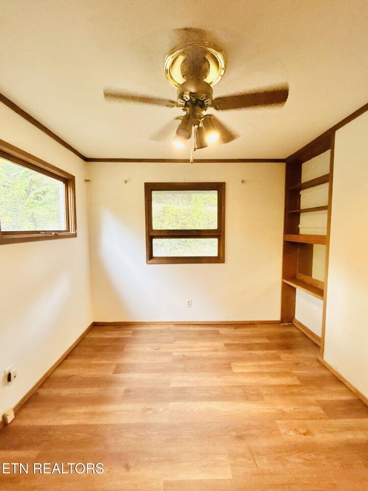 Property Photo: 5400 Mockingbird Drive TN 37919